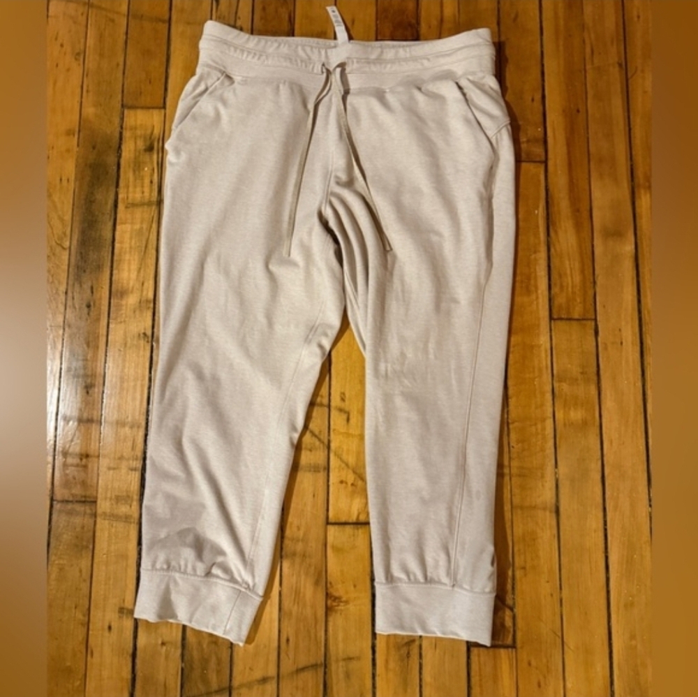Lululemon Ready To Rulu Jogger Crop - Picture 3 of 5